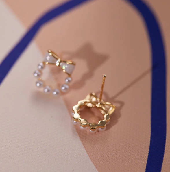 Pearly Bows Earring