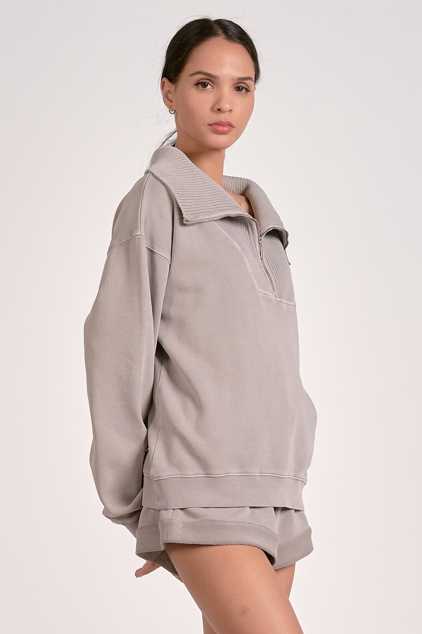 Elan 1/4 Zip Sweatshirt