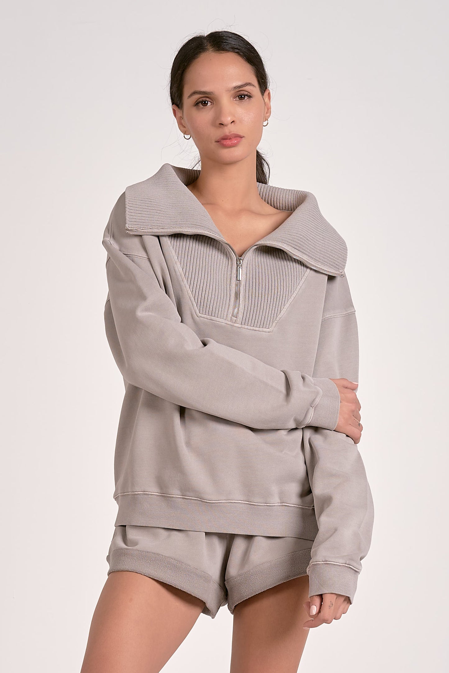 Elan 1/4 Zip Sweatshirt