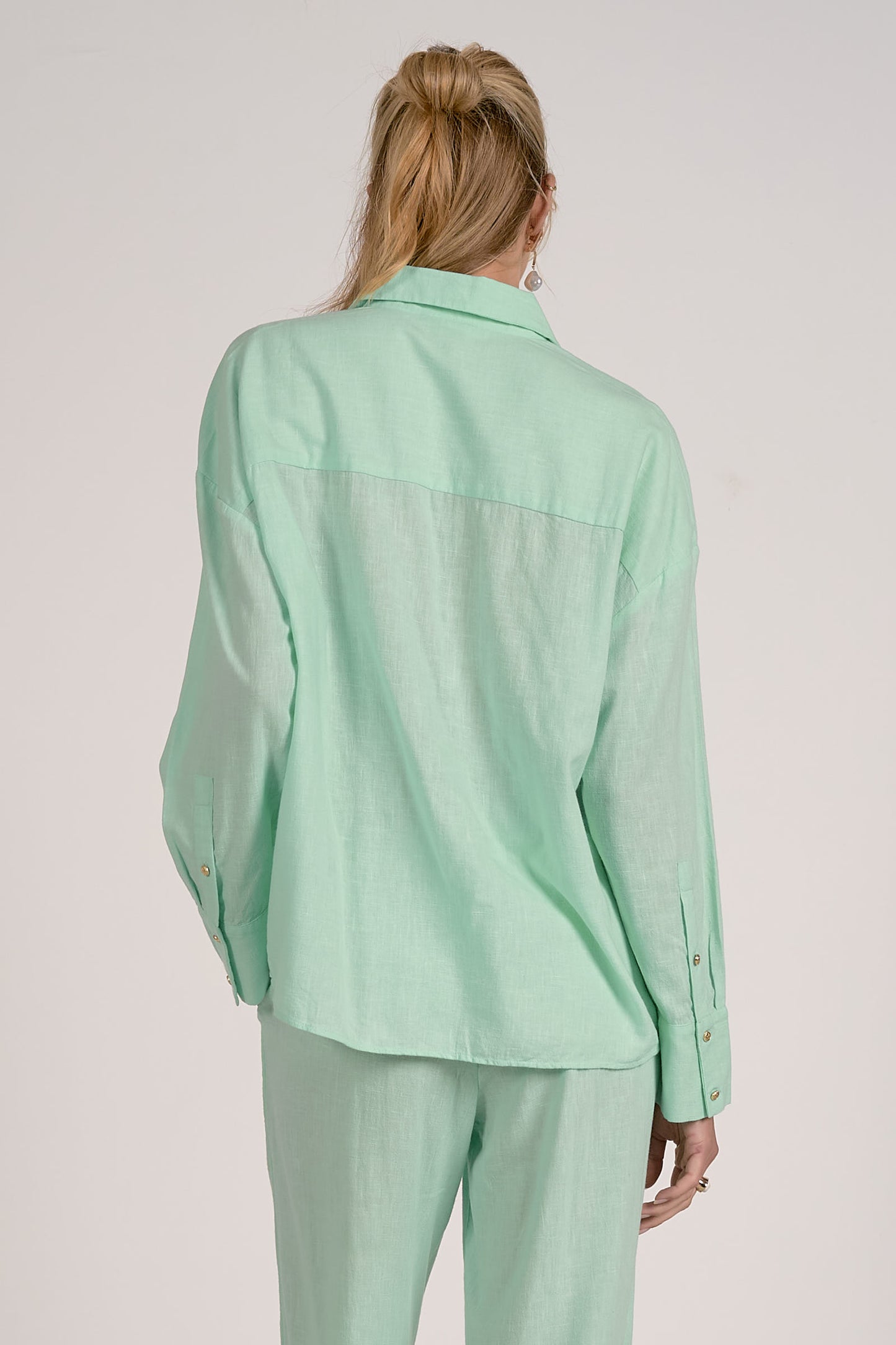 Elan Mint Button Down Shirt