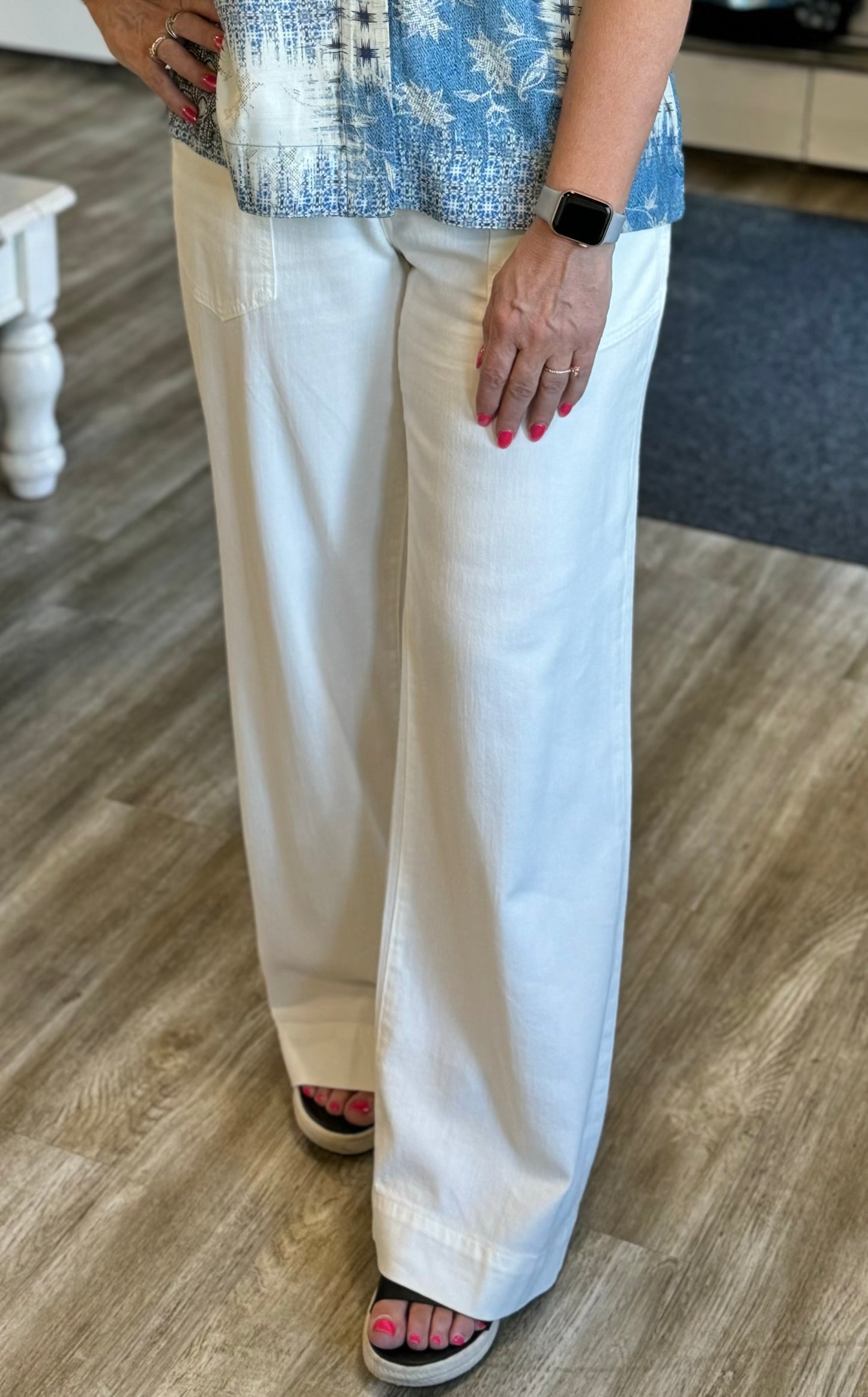 Liverpool Hannah Flare Off White Pant