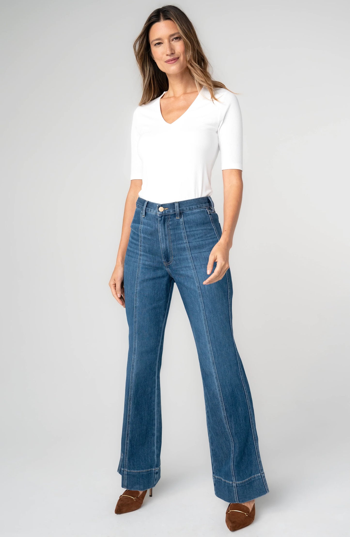 Liverpool Relaxed 32" Bootcut Jean