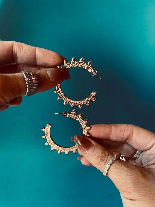 Elaine Gold Hoop Earrings