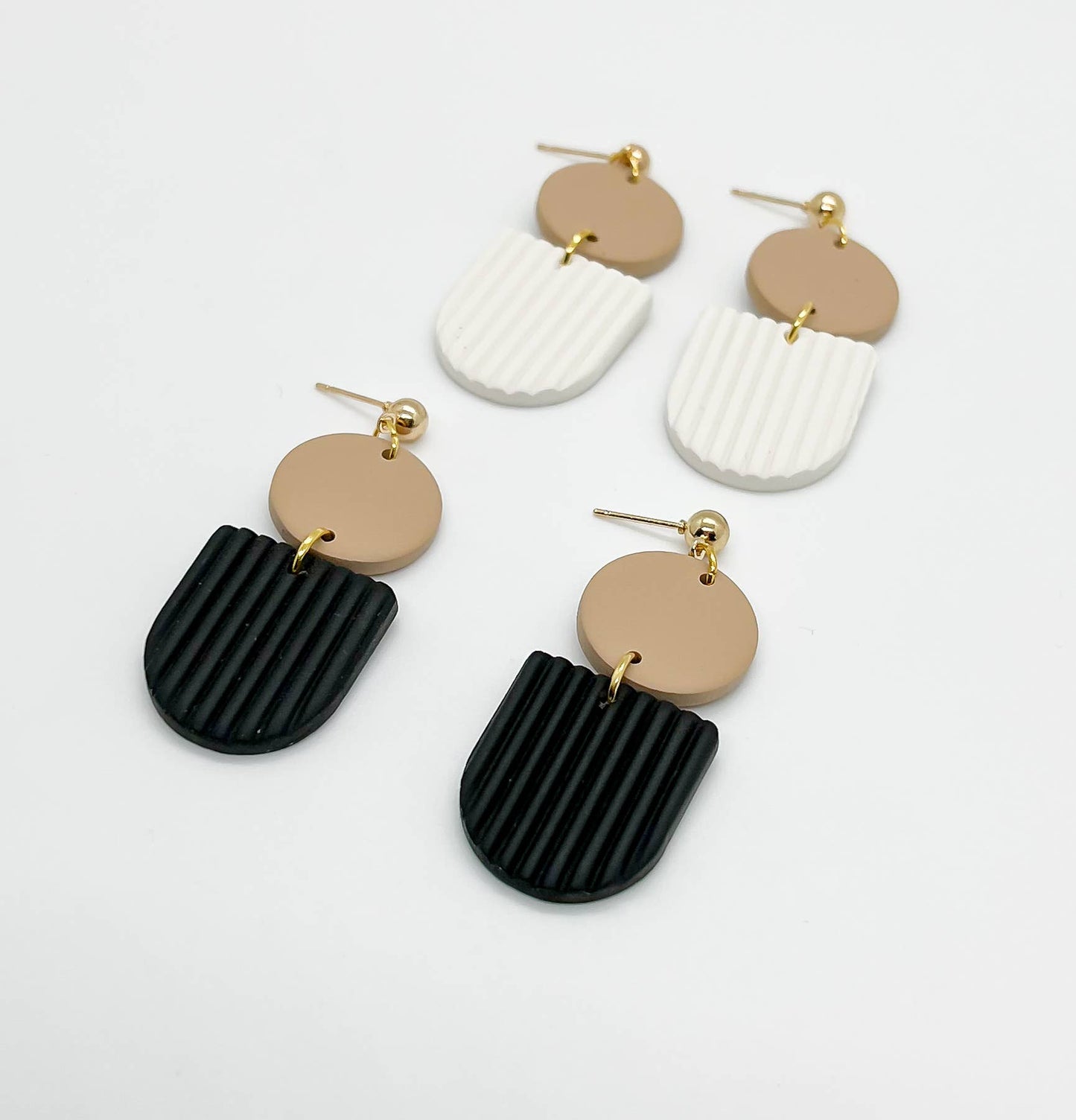 Ribbed Dangle Earrings