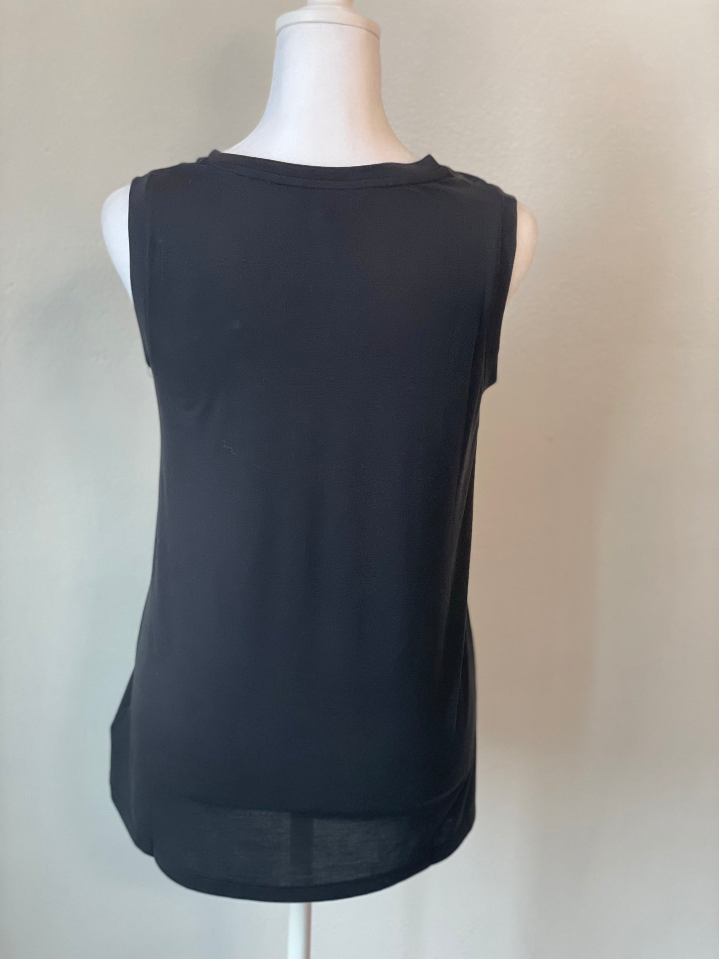 Black Sleeveless Scoop Neck Tank