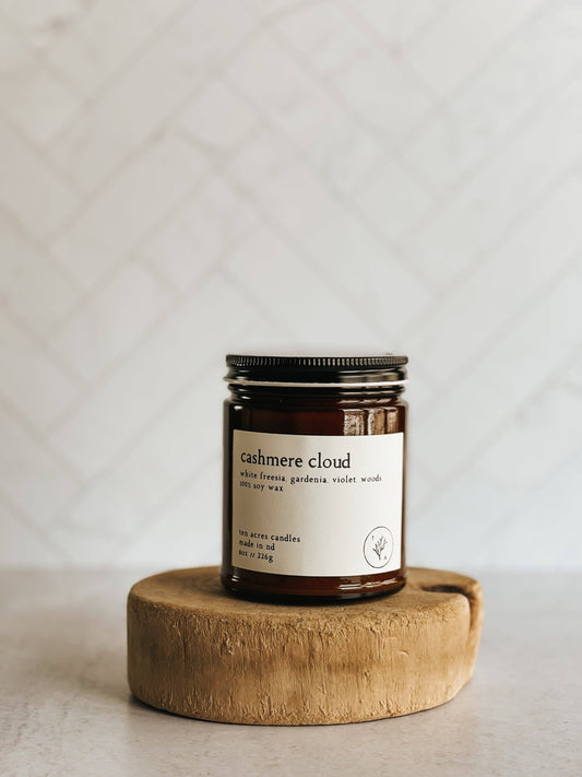 Cashmere Cloud // 8oz soy candle