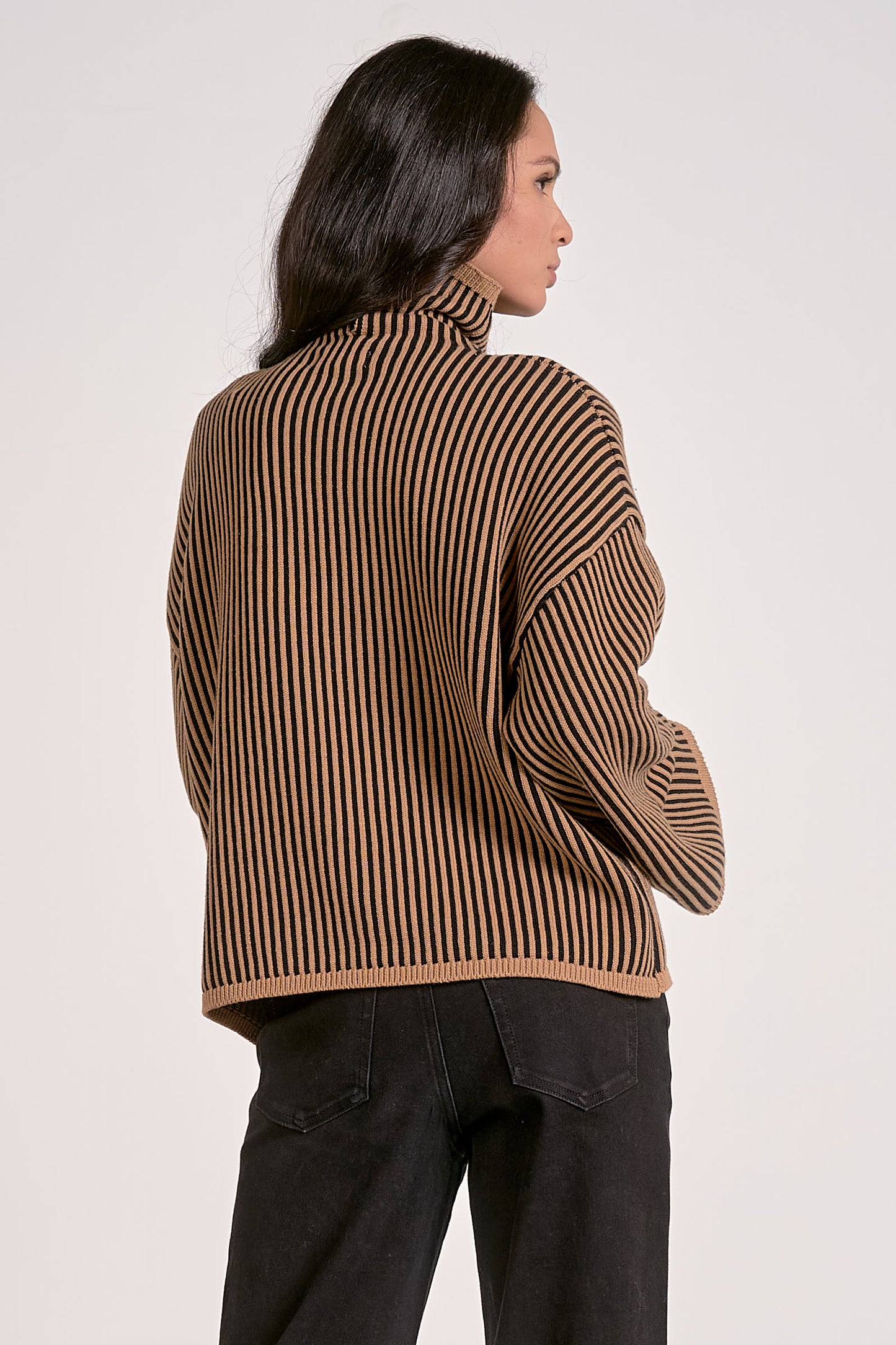 Elan Tan Black Sweater