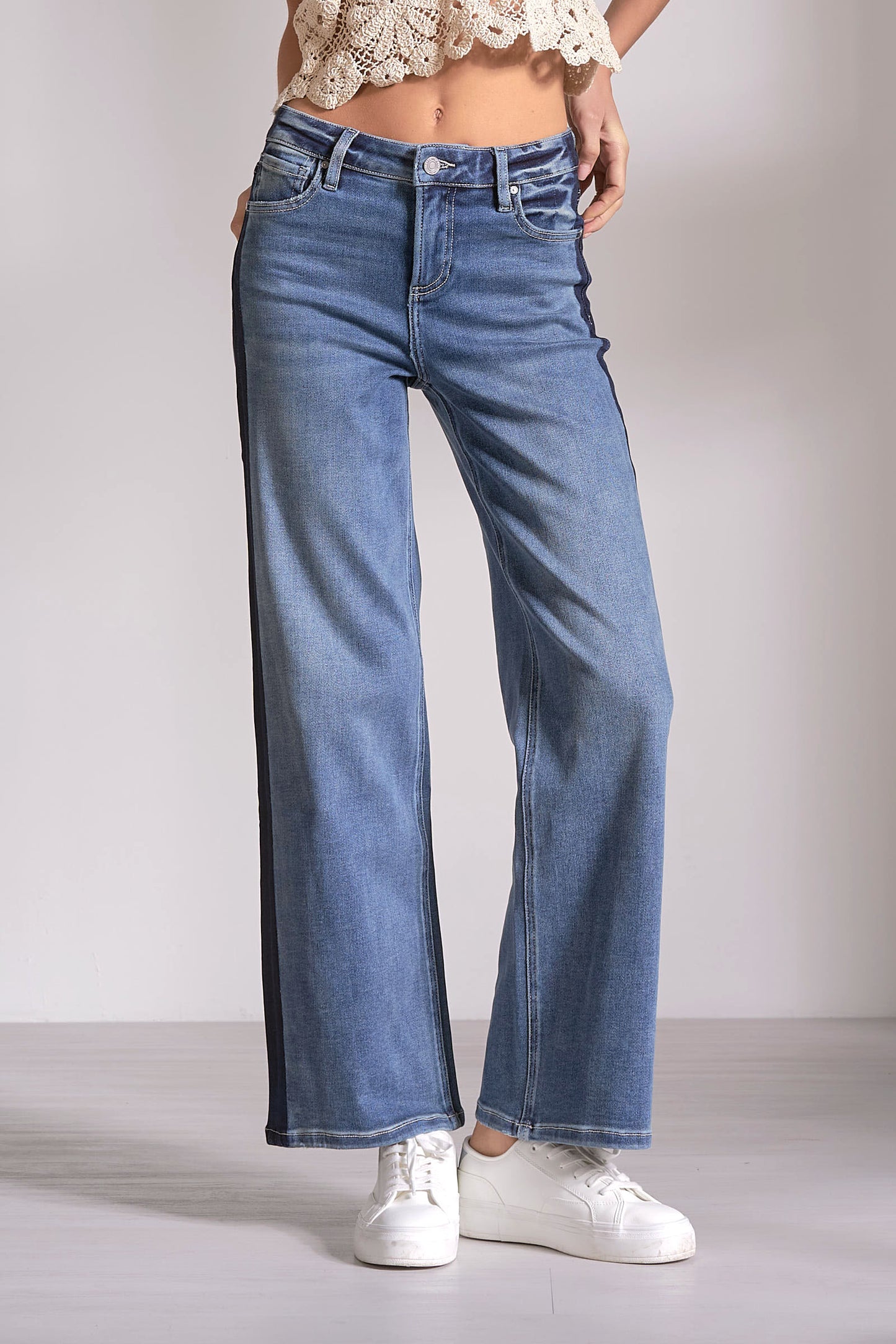 Elan Track jeans with Stripe