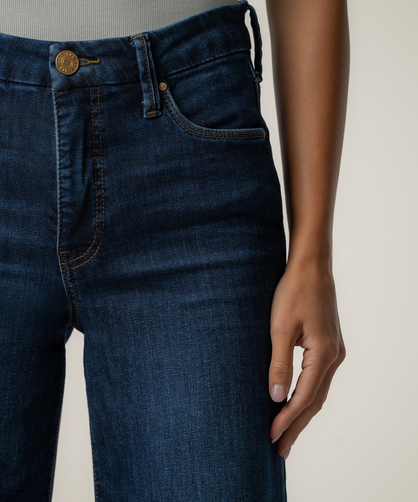 KUT Meg Innoxious Dark Wash