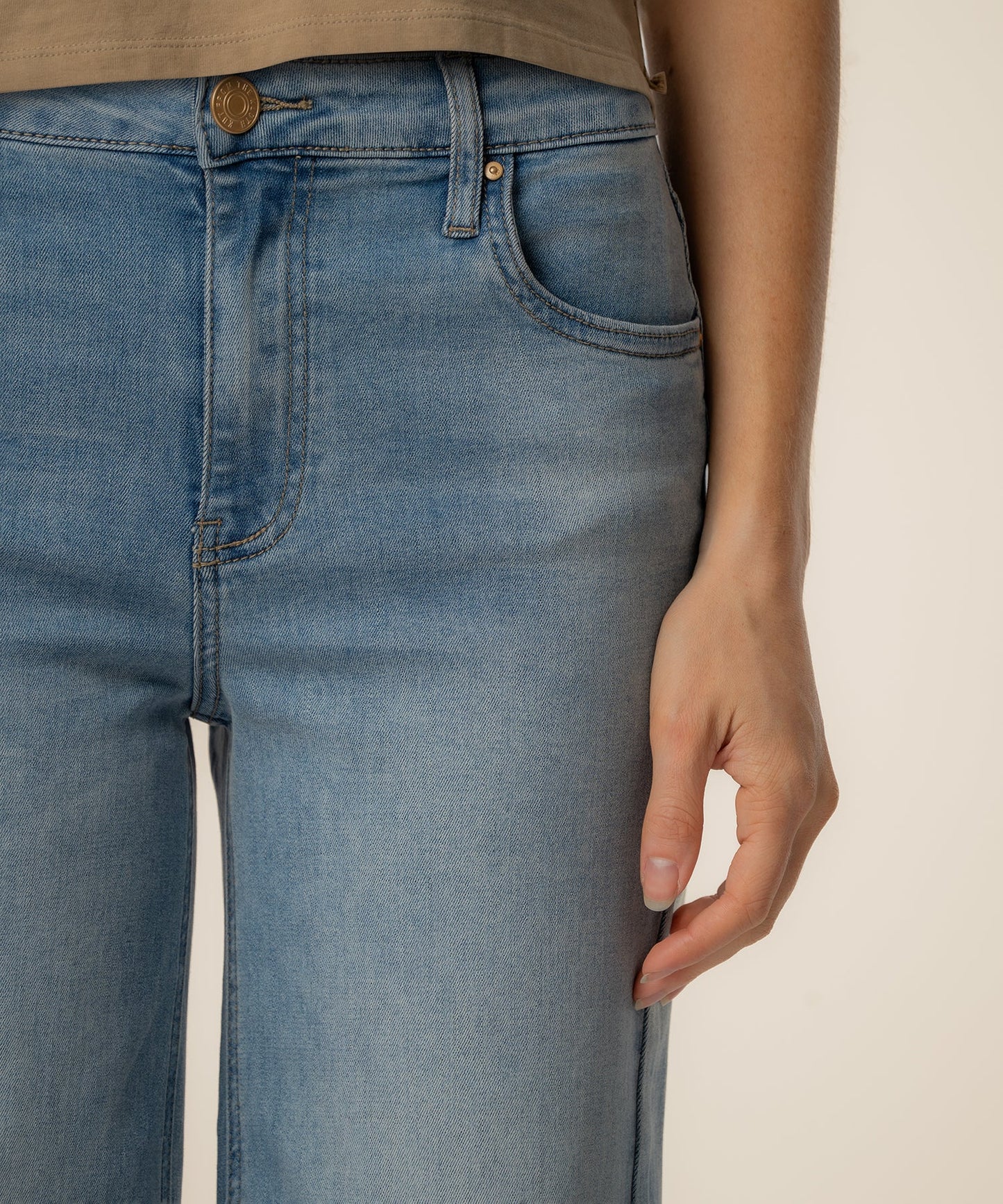 KUT Jean Wide Leg Jean