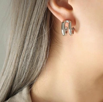 Double C Earring