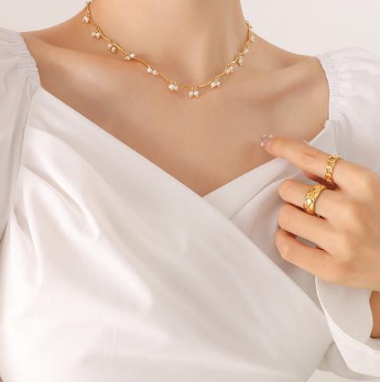 Cluster Pearl Necklace