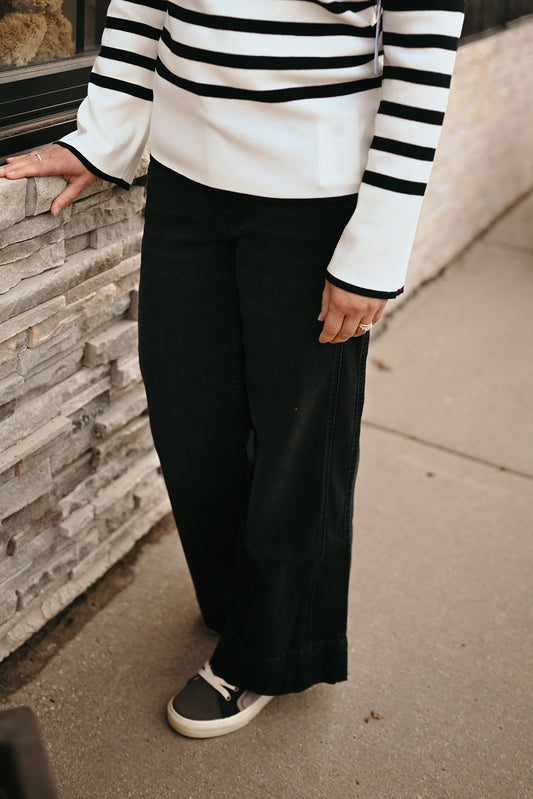 KUT Meg Black Wash Jean