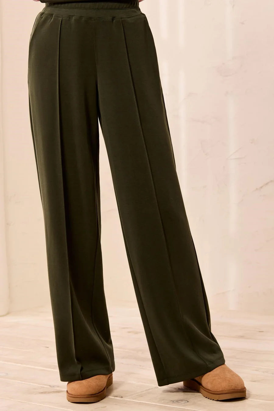 Tribal Cedargreen Wide Leg Pant