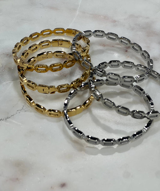 Woven Bangle Bracelet: Gold